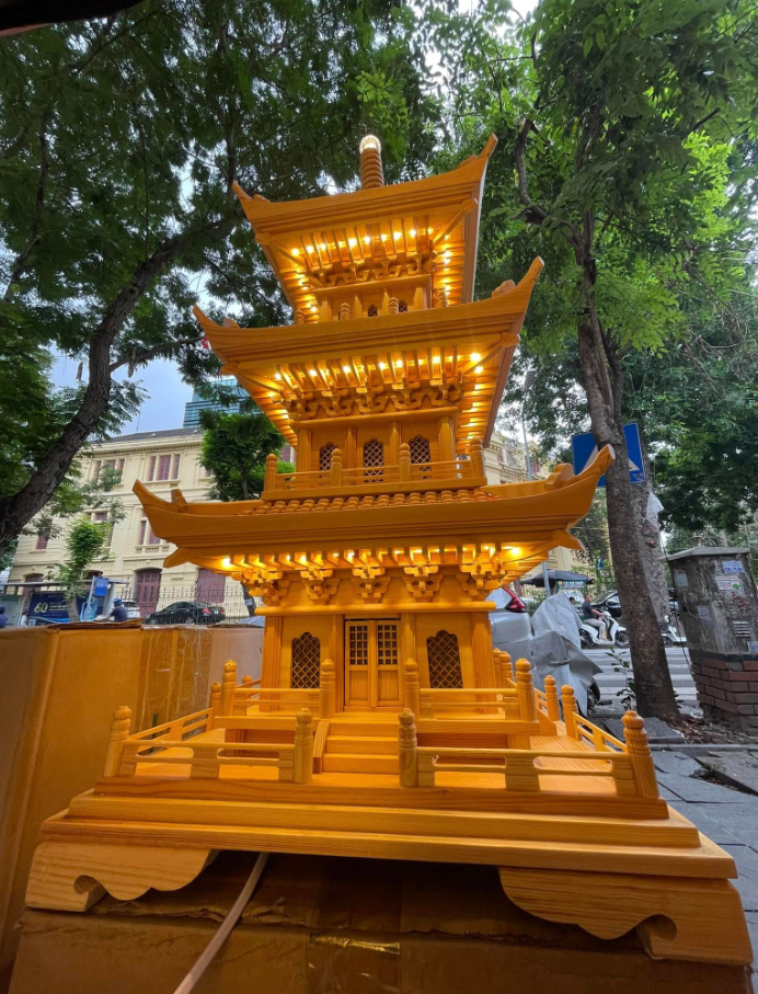 Đèn thờ gỗ hương chữ thọ mặt kính 3.png